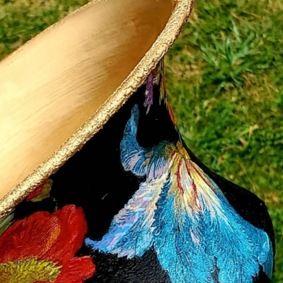 Mackenzie Childs Flower Market Vase Decoupage Art - Picture 2 of 11